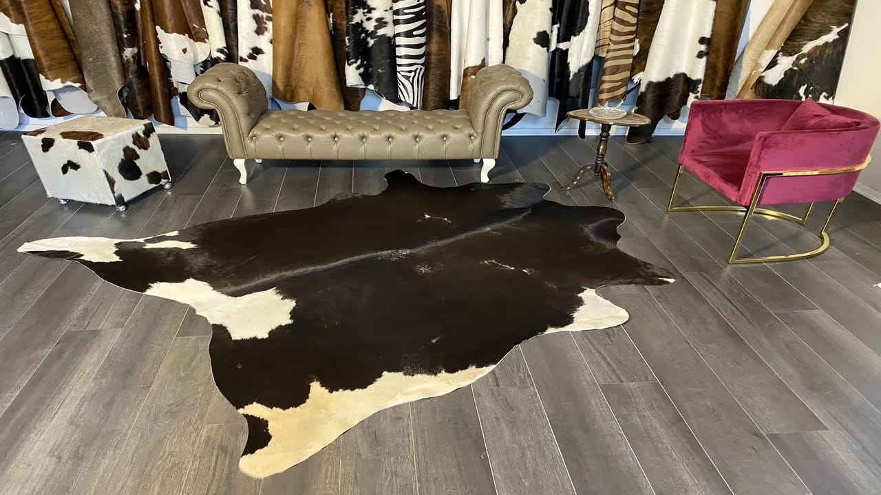 Fiesta Leather Art Hakiki Deri Dana Postu Siyah - Beyaz 200 x 235 - 1