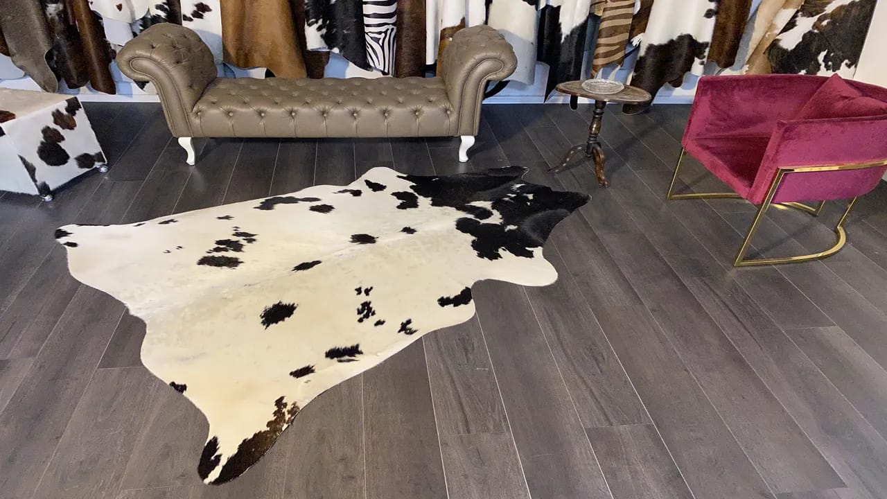 Fiesta Leather Art Hakiki Deri Dana Postu Siyah - Beyaz 170x 215 - 1